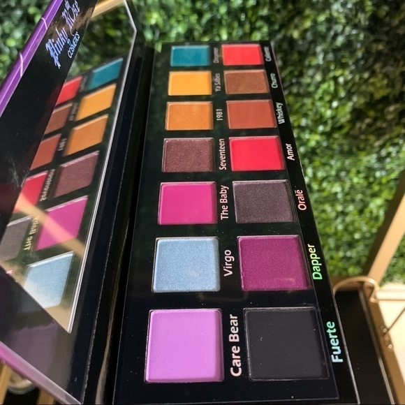 Pinky Rose Cosmetics 80's Baby Eyeshadow Palette | NEW | 80s Baby - Picture 13 of 16